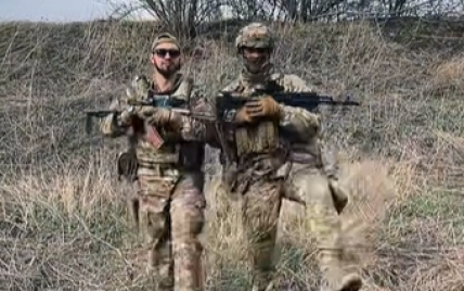 Підбадьорили бойовий дух: українські військові із запалом станцювали на камеру
