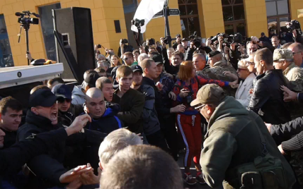 В Одессе сторонники Саакашвили потолкались с "титушками"