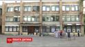 Медики у Жовтих Водах борються за життя дитини, яку, ймовірно, побила матір