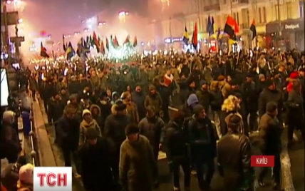 Националисты планировали два факельных шествия в Киеве, но объединились в одно