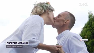 Волонтери влаштували весілля для пораненого військового та його дівчини