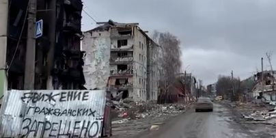 Километры расстрелянных гражданских авто: ужасные кадры последствий зверств оккупантов в Киевской области