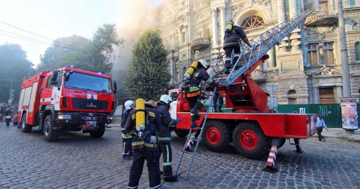 В Одесі горить будинок Русова_6 / © Думская
