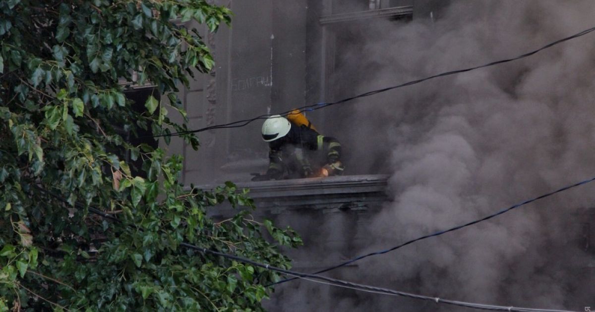 В Одесі горить будинок Русова_4 / © Думская