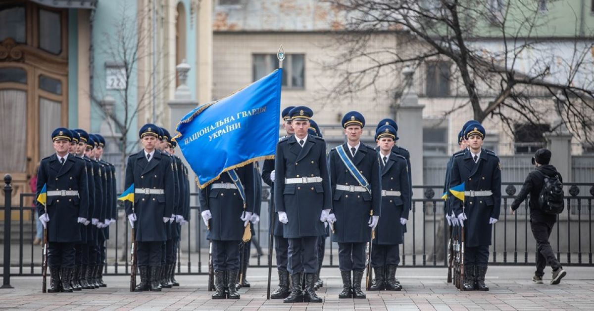 почесна варта біля Верховної Ради_1 / © МВД
