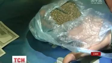 День студента в Сумах: иностранцам грозит тюрьма из-за найденной у них марихуаны