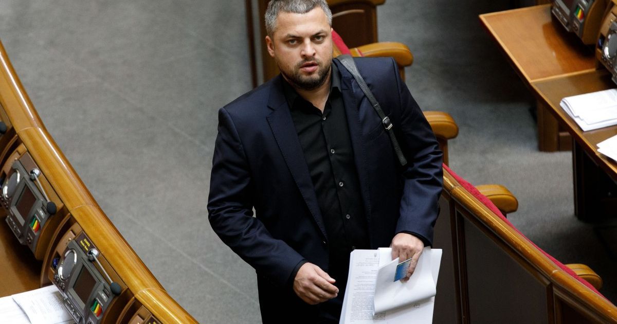 Драка в Раде: депутат от "Слуги народа" оказался в больнице с сотрясением мозга. Партия сделала заявление