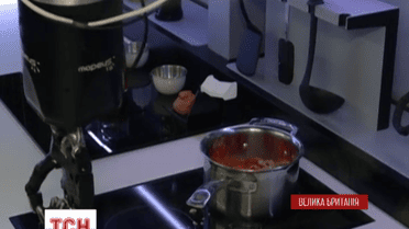 В Лондоні презентували робота-кухаря