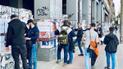 В Киеве произошла стычка между 15 праворадикалами и двумя девушками, которые снимали плакаты с травлей ЛГБТ