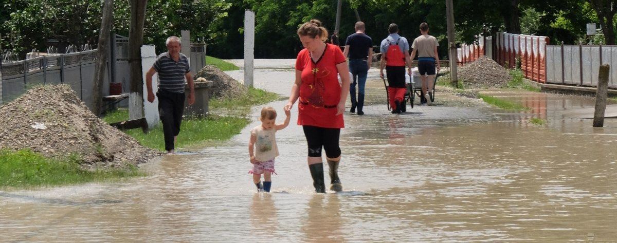 Паводки на западе Украины: подтопленными остаются 7 населенных пунктов