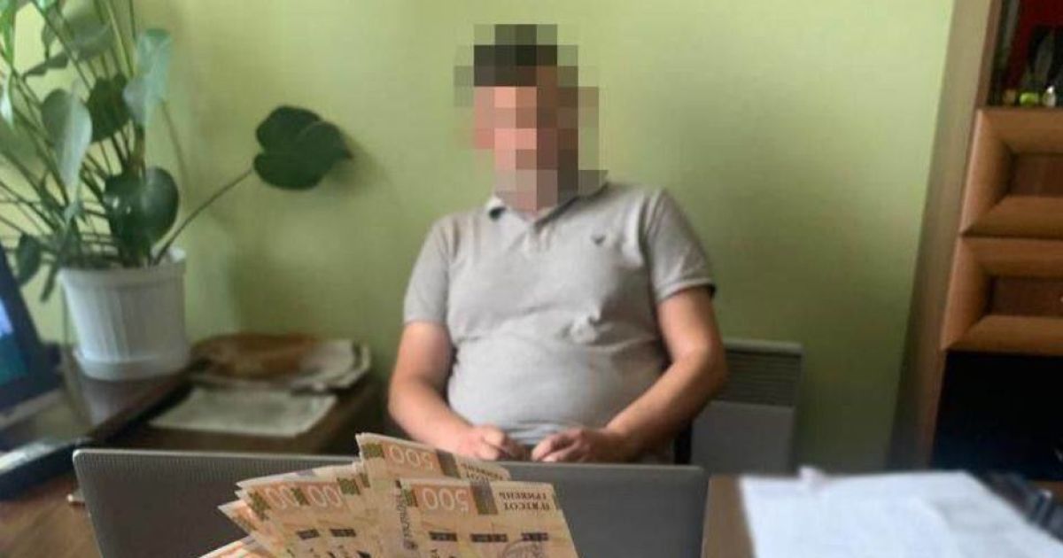 Во Львовской области заместителя мэр и директора коммунального предприятия поймали на взятке.