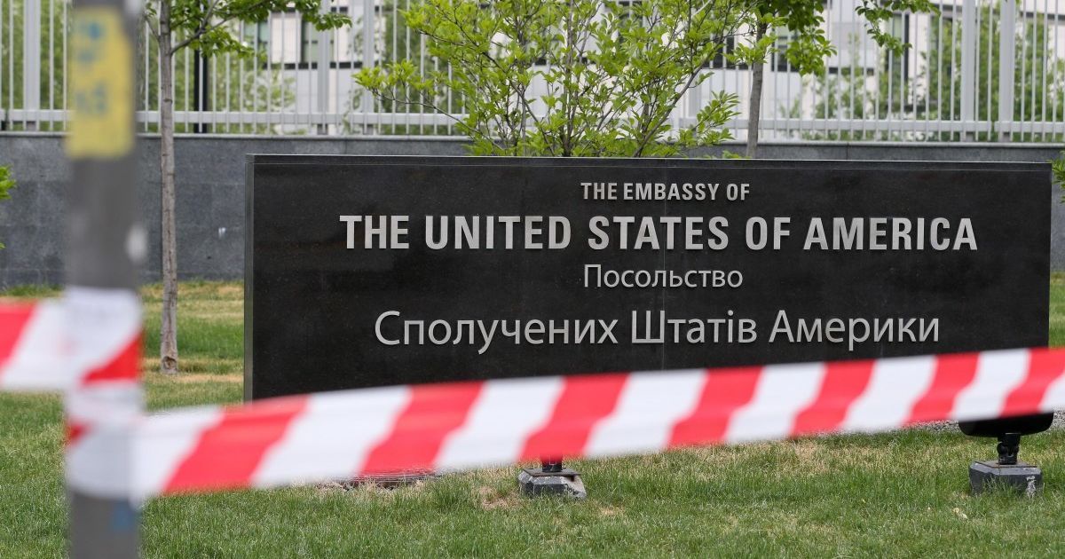 Смерть сотрудницы посольства США: экс-чиновник СБУ объяснил, почему не верит в несчастный случай