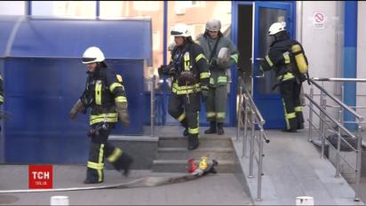 В киевском ТРЦ пожарные провели очередную проверку