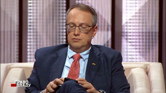 Порошенка "тримали на гачку" через Липецьку кондитерську фабрику - Геращенко