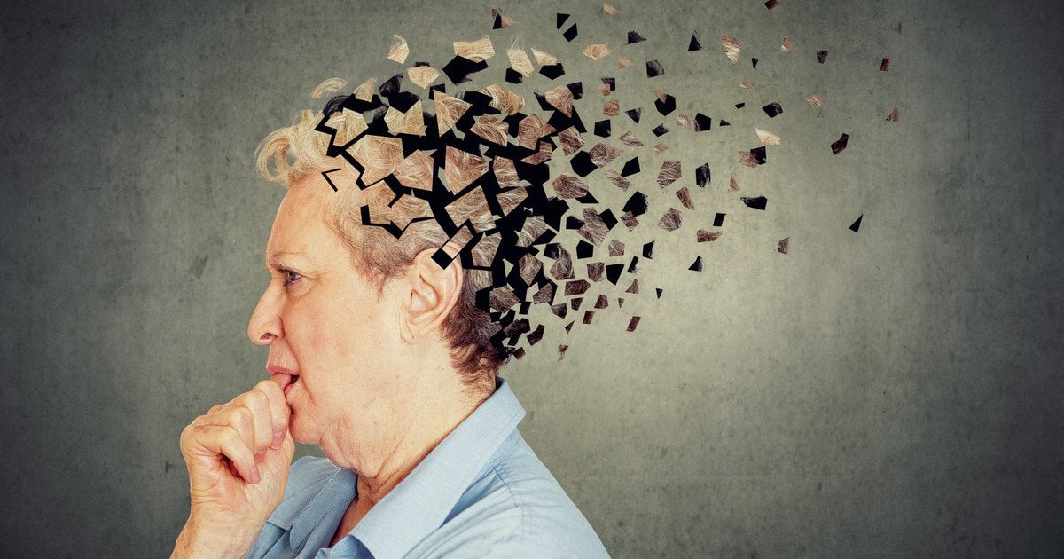 Пожилая женщина