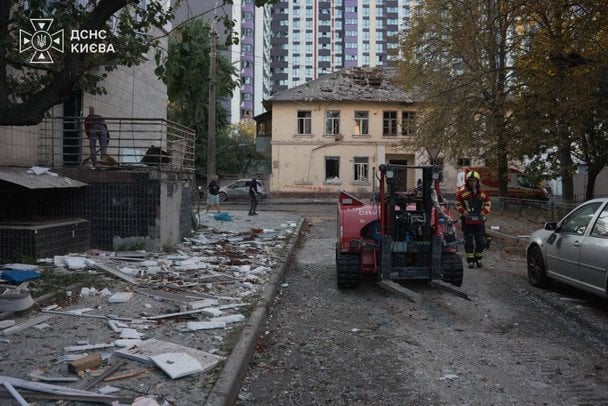 Обстріл України
