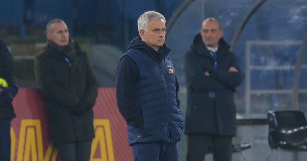 Жозе Моуринью/twitter.com/OfficialASRoma