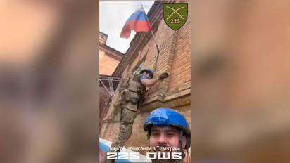 В Дарьино Курской области сняли российский триколор