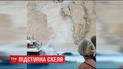 На популярному грецькому острові Закінф сповзла велика кам’яна брила, є постраждалі