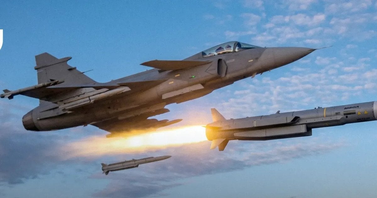 Винищувачі Gripen з ракетами Meteor