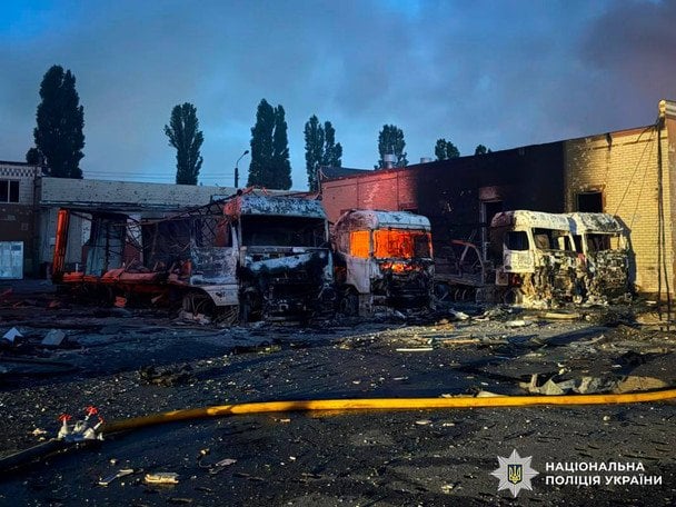 Російські війська завдали чергового удару по Києву балістичними ракетами / © Національна поліція України
