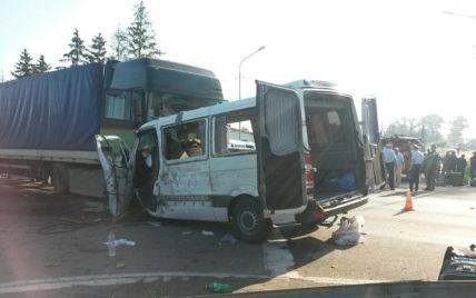 МИД подтвердил факт смертельной аварии авто с украинскими номерами в России