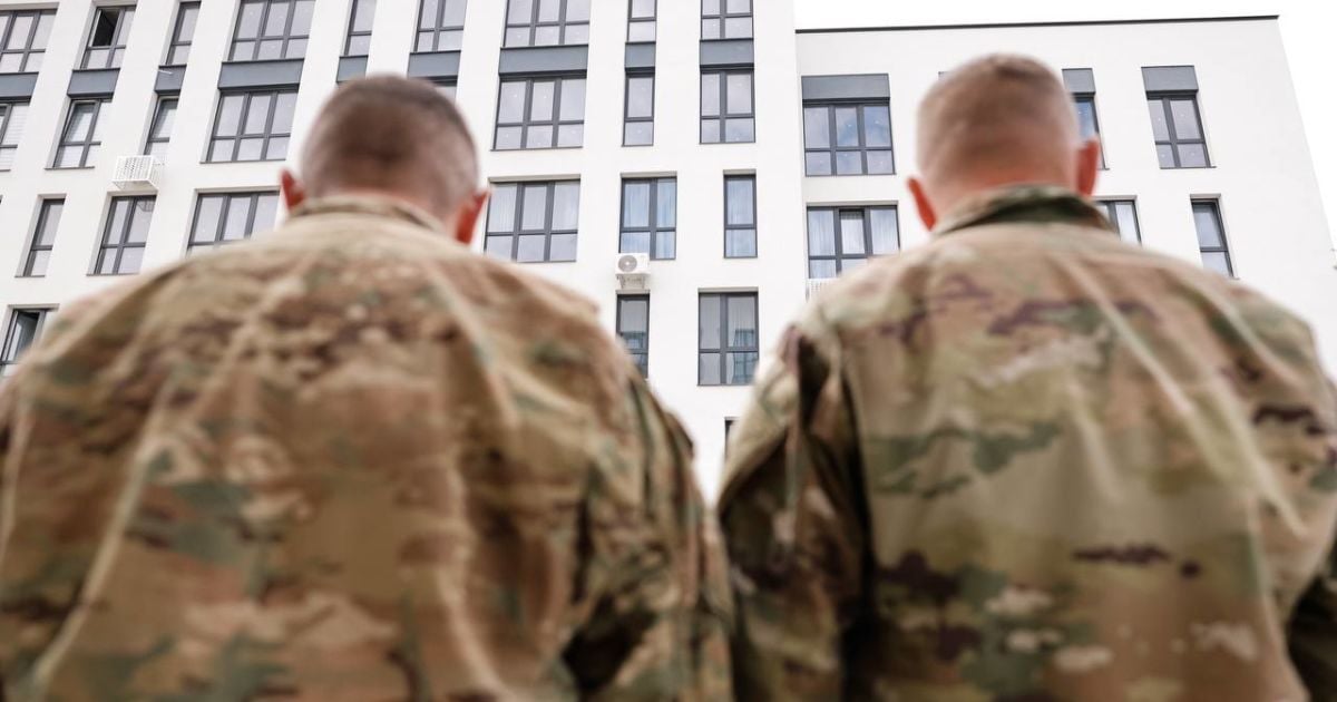 Военные получили новое жилье/Фото Галины Грубляк