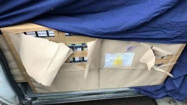 Цигарки перевозили під виглядом дипломатичної пошти / © СБУ