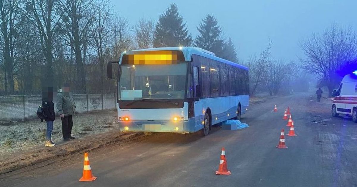 В Луцке женщина погибла под колесами маршрутки