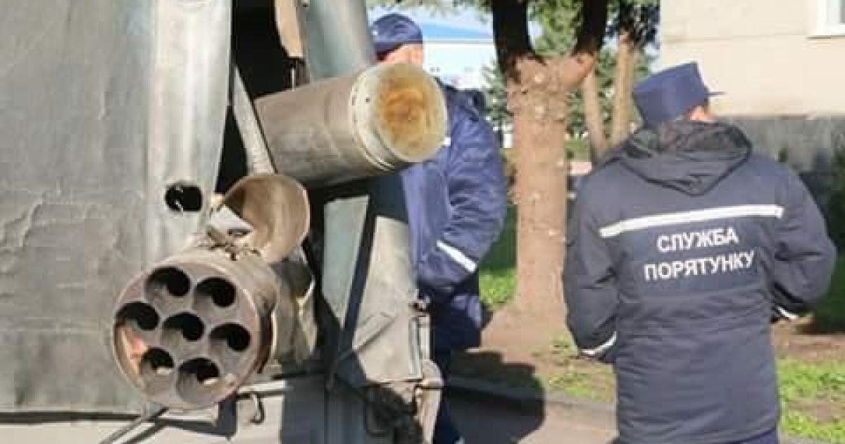 боєприпаси збирають у Калинівці та селах_4 / © ДСНС