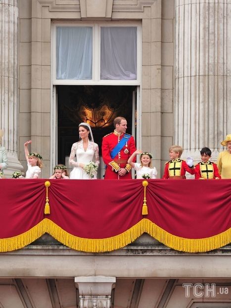Королева Елизавета II на свадьбе старшего внука / © Getty Images