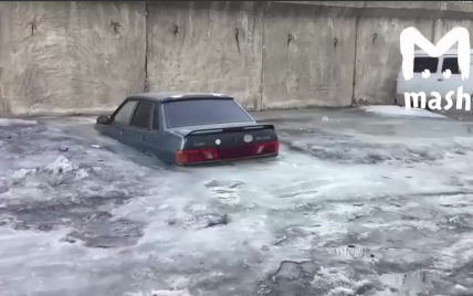 Таз во льду: в Росии засняли обледенелую стоянку