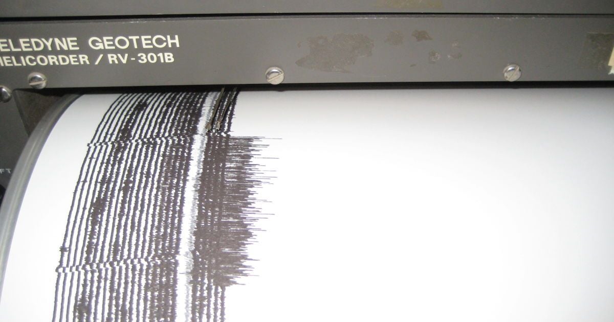 Әйелім шипажайда порноға барды.