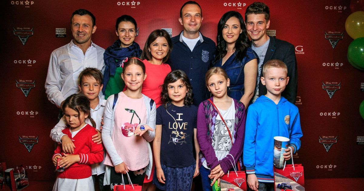 Падалко с семьей, Витвицкая с мужем и Осадчая оценили новый мультик "Тачки 3"