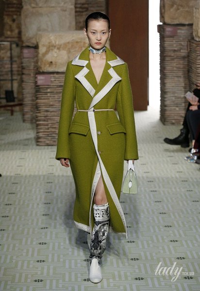 Коллекция Lanvin прет-а-порте сезона осень-зима 2019-2020 / © East News