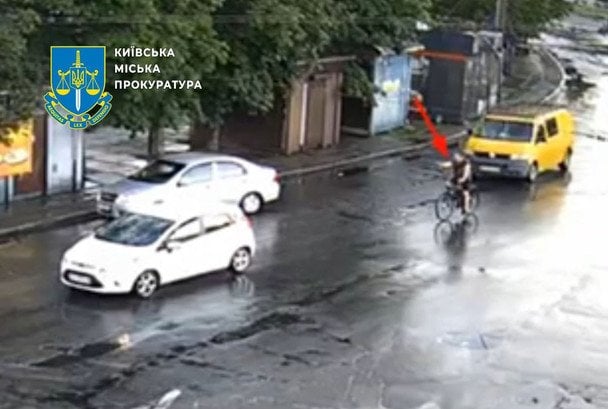 Стрелял в волонтерку: в Киеве велосипедист отомстил не тому авто
