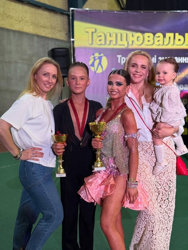 Лілія Ребрик з доньками / © instagram.com/liliya_rebryk