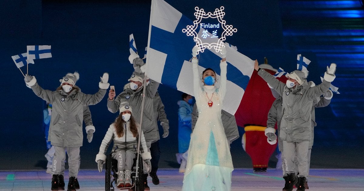 Сборная Финляндии на церемонии открытия Паралимпиады-2022