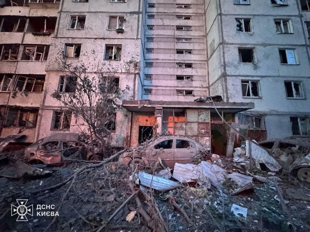 Наслідки нічної комбінованої атаки на Київ / © Управління ДСНС Києва