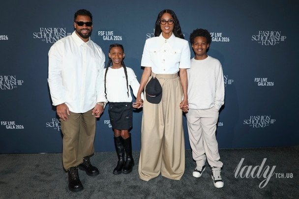 Рассел Вілсон і Сіара з дітьми / © Associated Press