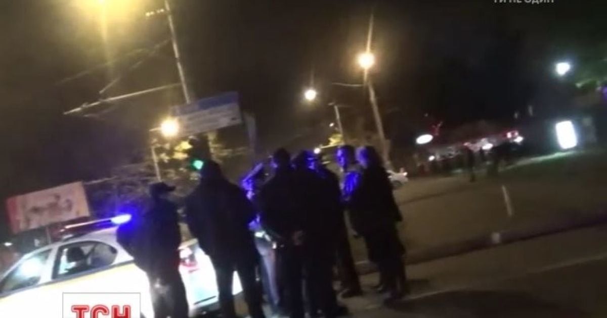 Полиция получила сигнал, что из МРЭО "вывозят подозрительные вещи"