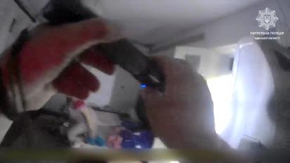 В Одессе обломок ракеты упал прямо на мужчину в его доме