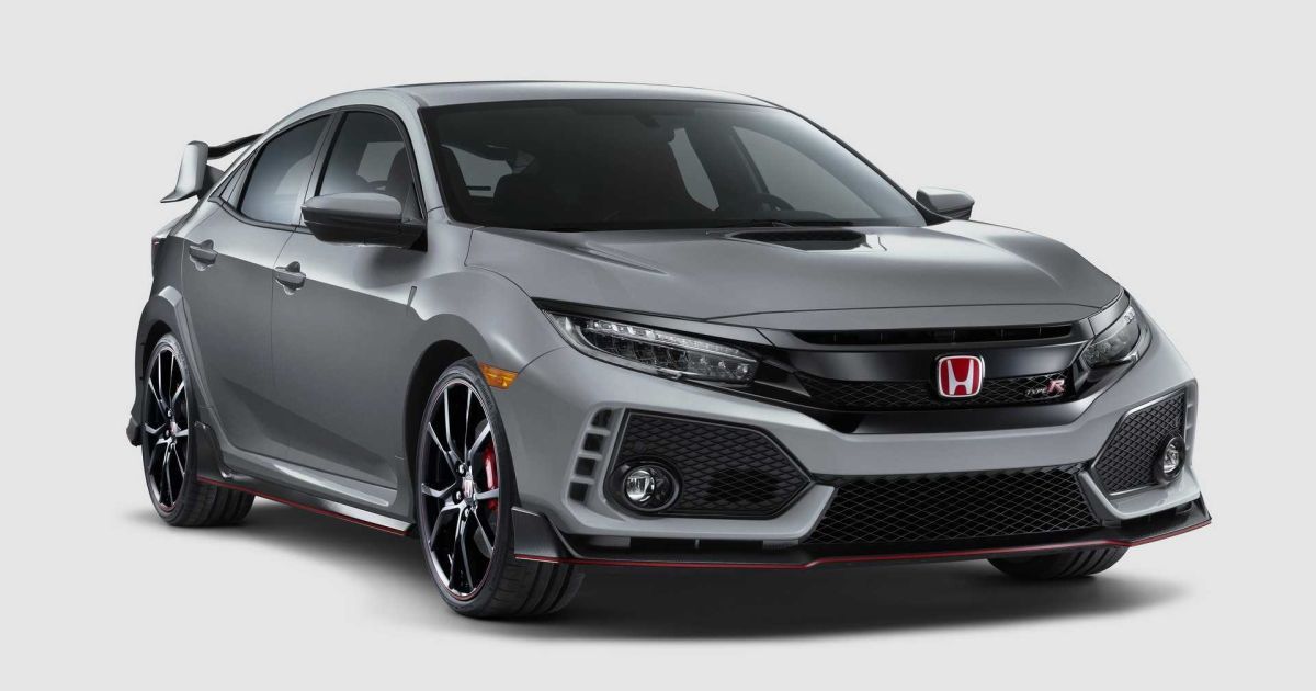 Хэтчбек Honda Civic получил обновления системы и дизайна