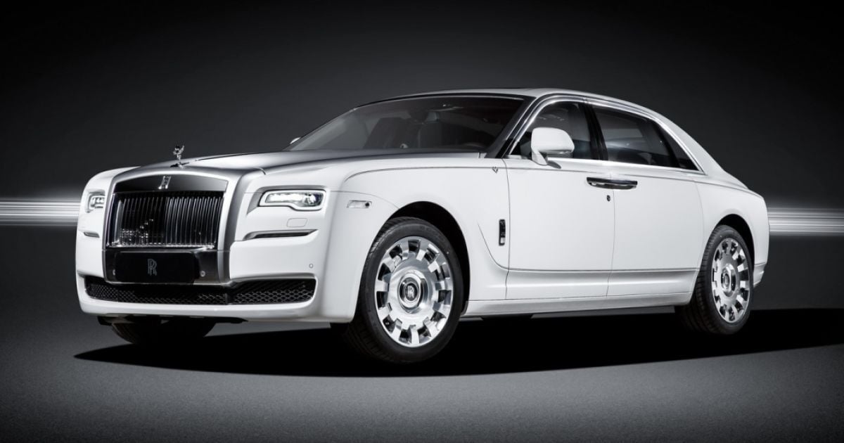 Rolls-Royce воплотил "Вечную любовь" в седане Ghost