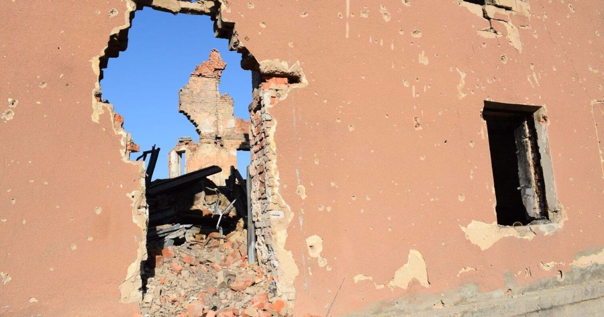 64 обстріли бойовиків, у тому числі із танків, і п'ятеро травмованих українських військових. Хроніка АТО