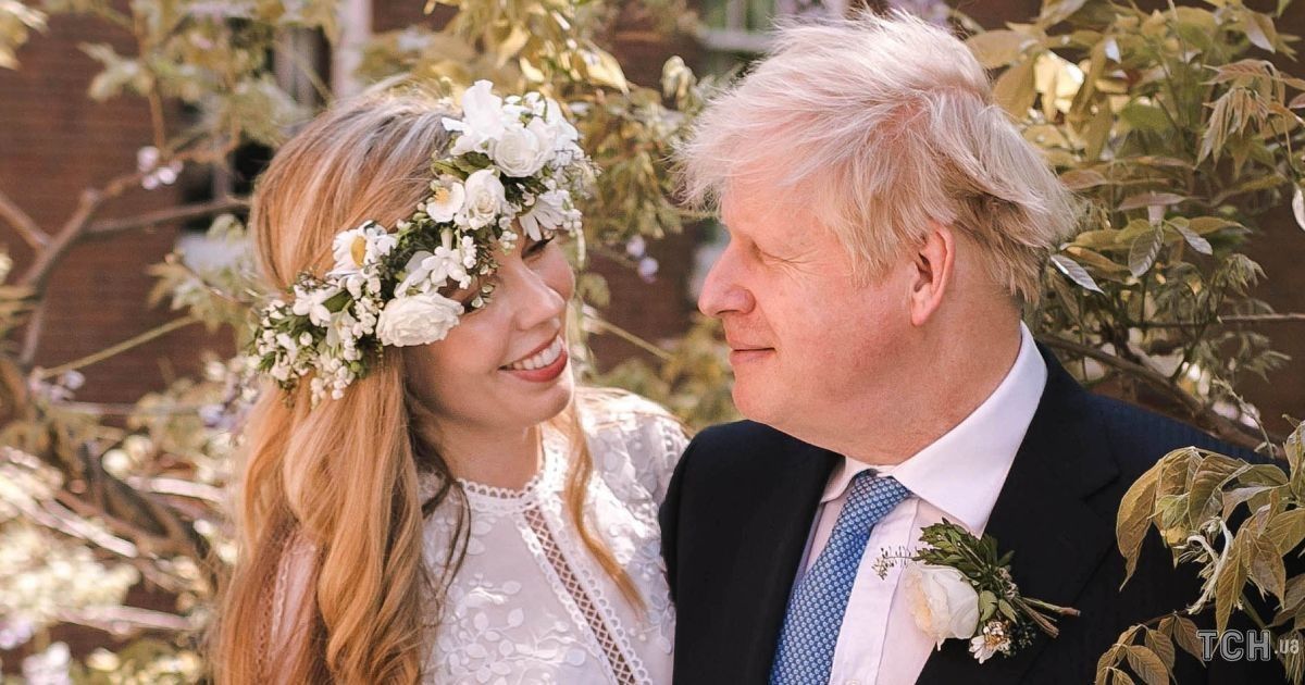 Премьер-министр Борис Джонсон и его невеста Кэрри Саймондс