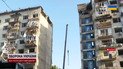 Солом'янка в ці хвилини: рідні загиблих досі приходять на місце удару!