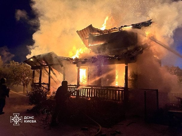 Наслідки нічної комбінованої атаки на Київ / © Управління ДСНС Києва