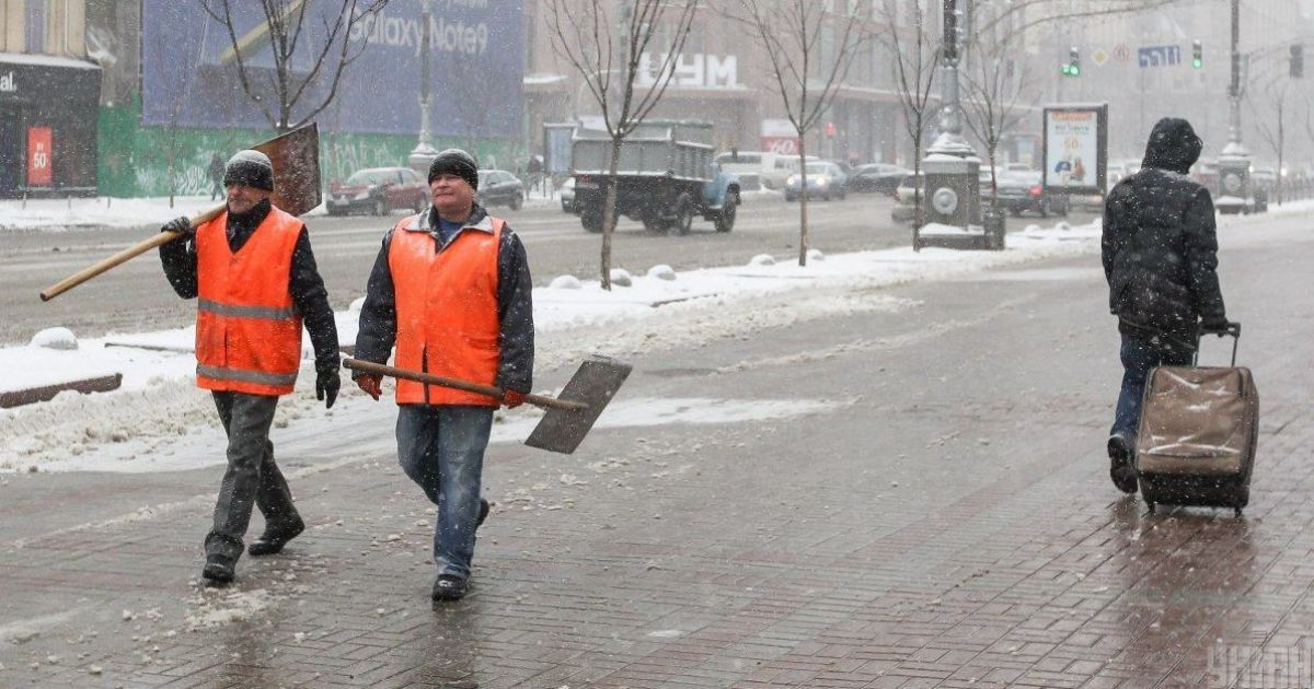 У неділю в більшості областей синоптики обіцяють сніг. Прогноз погоди на 29 грудня