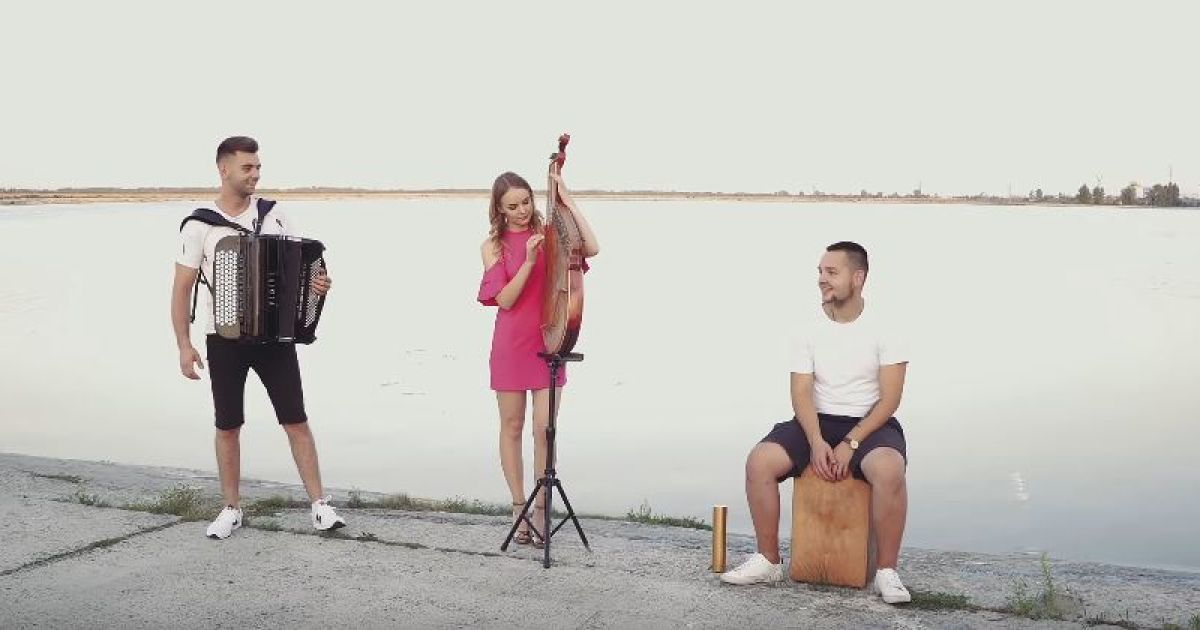 Український гурт заграв надпопулярний хіт Despacito на народних інструментах